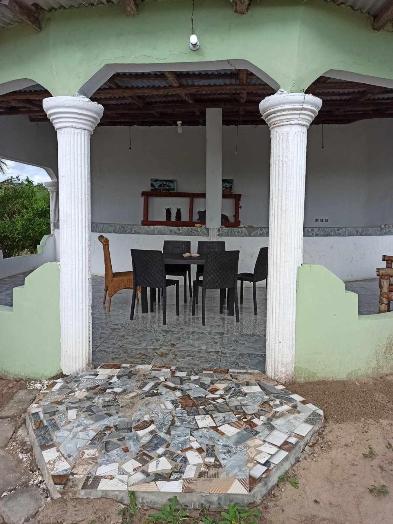 Bosofet Beach And Creek Lodge Sanyang Bagian luar foto
